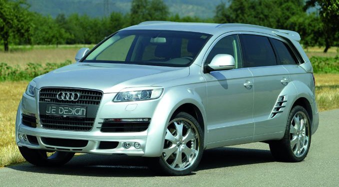 Audi Q7 szélesített kasztnival