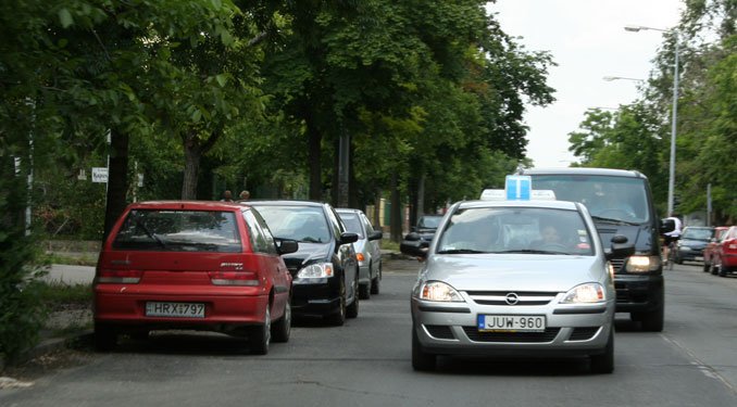 A nő, ha vezetni tanul 15