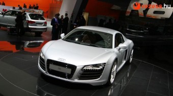 Audi 300 km/h fölött