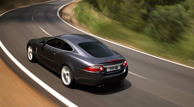 Veri a Jaguar a japánokat