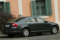 Teszt: Volvo S80 D5 Summum 52