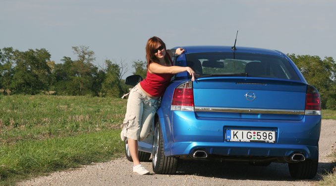 Teszt: Opel Vectra OPC 10