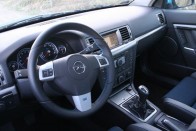 Teszt: Opel Vectra OPC 44