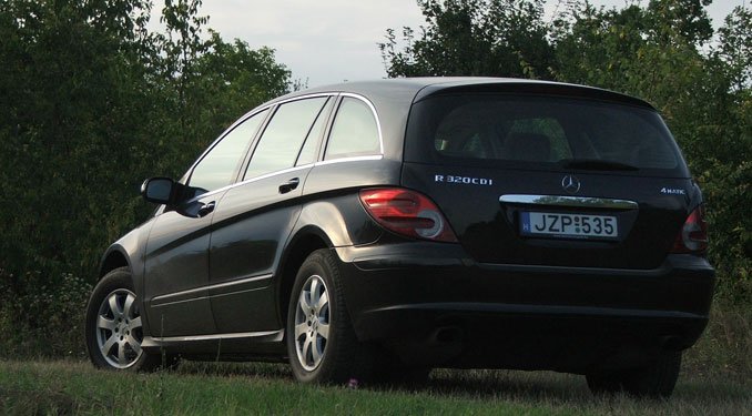 Teszt: Mercedes-Benz R 320 CDI 38