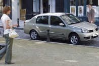 Vezettük: Renault Thalia 2007 40