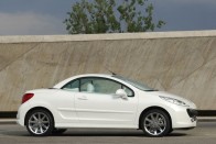 Peugeot 207 CC 18