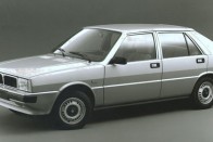 Visszatér a Lancia Delta 18