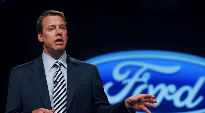 Bill Ford eladná az Aston Martint