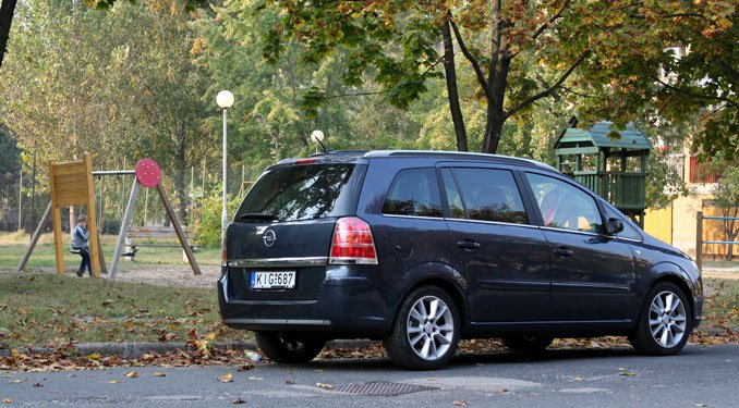 Teszt: Opel Zafira 1.9 CDTI 31