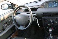 Teszt: Citroën C6 3.0 V6 90