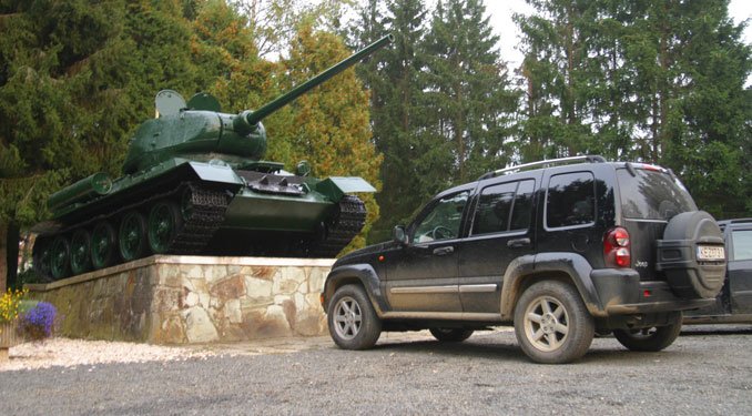 A tankban is lapul egy műanyag doboz