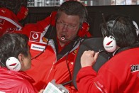 Ross Brawn pihenni megy, de visszatérne