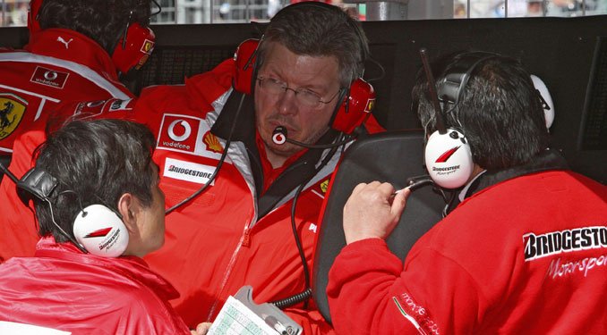 Ross Brawn pihenni megy, de visszatérne