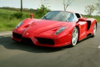Teszt: Ferrari Enzo 65
