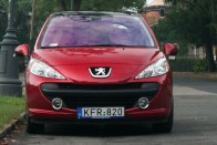 Teszt: Peugeot 207 1.6 HDi 49