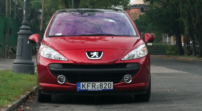 Teszt: Peugeot 207 1.6 HDi 23