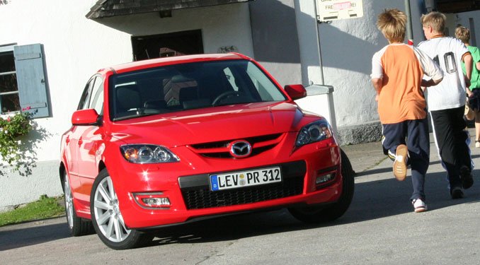 Vezettük: Mazda3 MPS 26