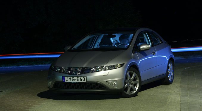 Teszt: Honda Civic 2.2 i-CTDi 16