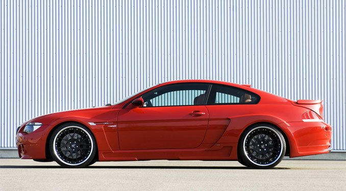 Tűzállóban a BMW M6 8