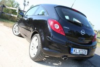 Teszt: Opel Corsa 1.4 és 1.3 CDTI 38