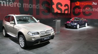BMW újdonságok Párizsban