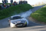 /AstonMartin/Rallyauto//2006aston_lyon_03.jpg