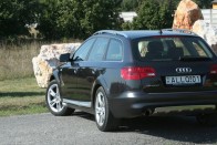 Teszt: Audi A6 allroad quattro 3.2 FSI 48