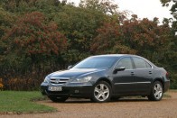 Teszt: Honda Legend 3.5V6 41