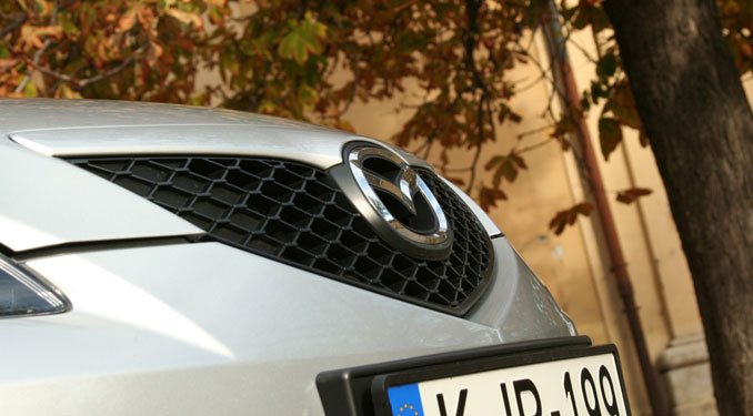 Teszt: Mazda3 Sport CD 110 TX 28