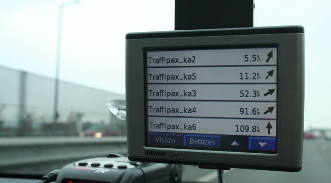 Traffipax-vadászat az M1-esen