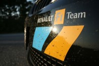 Teszt: Renault Megane RS F1 Team 46