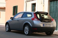 Teszt: Volvo C30 T5 és D5 66