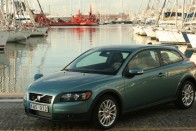 Teszt: Volvo C30 T5 és D5 83