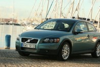 Teszt: Volvo C30 T5 és D5 85