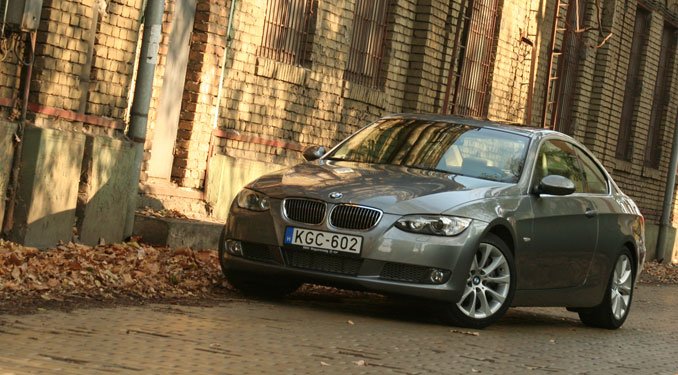 Teszt: BMW 335i Coupe 12