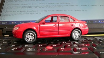 Veszélyben a netes kötelező biztosítás