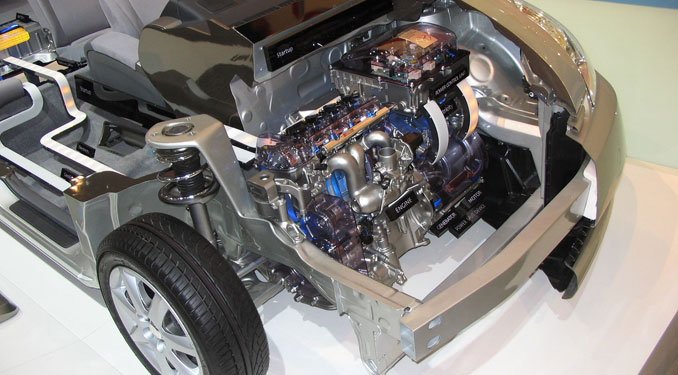 Rgyelőre a Toyota technológiáját használja a Nissan