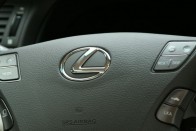 Vezettük: Lexus LS 460 89