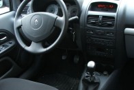 Teszt: Renault Thalia 1.4 16V 30