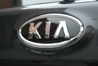 Teszt: KIA Carens 2,0 CRDi 71