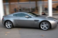 Teszt: Aston Martin V8 Vantage 41