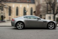 Teszt: Aston Martin V8 Vantage 43