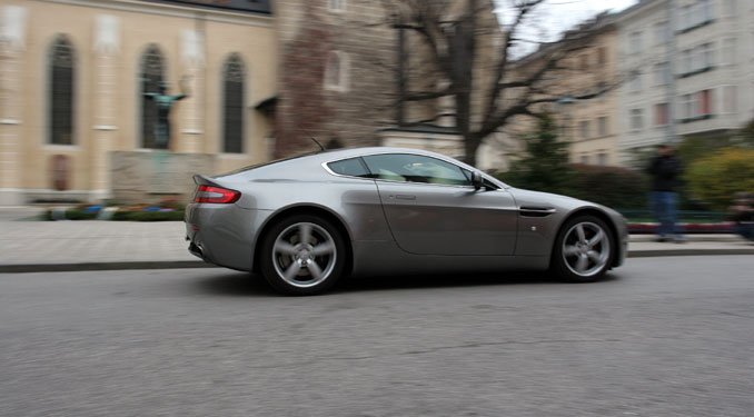 Teszt: Aston Martin V8 Vantage 23