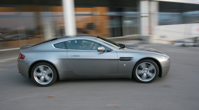 Teszt: Aston Martin V8 Vantage 29