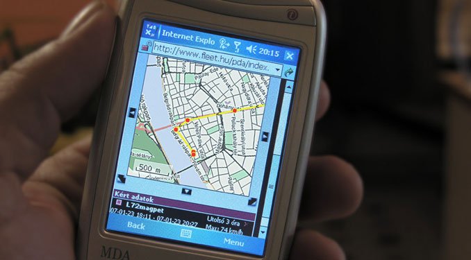 GPS-szel PDA-n is követhető, merre jár az autó