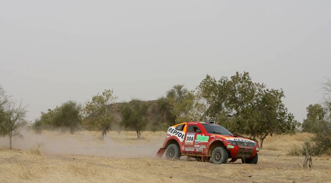 /Galeria/Dakar_2007/13_szakasz//Dakar_07_13_szak_Masuoka.jpg