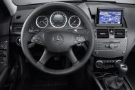 Hivatalosan: Mercedes-Benz C-osztály 69