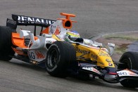 Fisichella csak nyolcadik lett a Renault-val