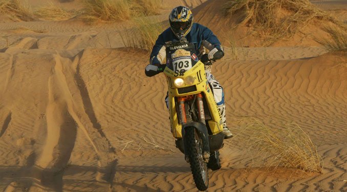 /Galeria/Dakar_2007/12_szakasz//Dakar_07_12_szak_DAK07_D09_0141.jpg