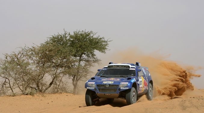 /Galeria/Dakar_2007/12_szakasz//Dakar_07_12_szak_vw0185.jpg